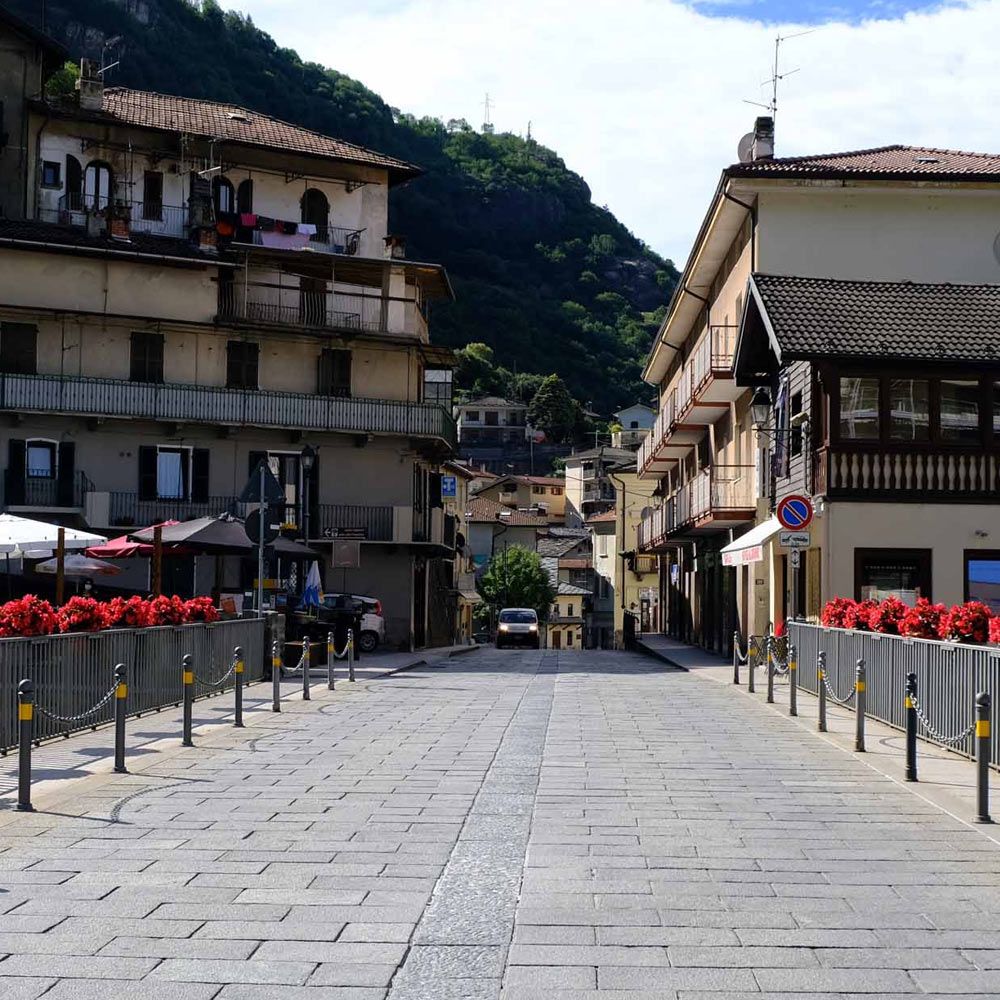Il centro di Pont-Saint-Martin in Valle d'Aosta