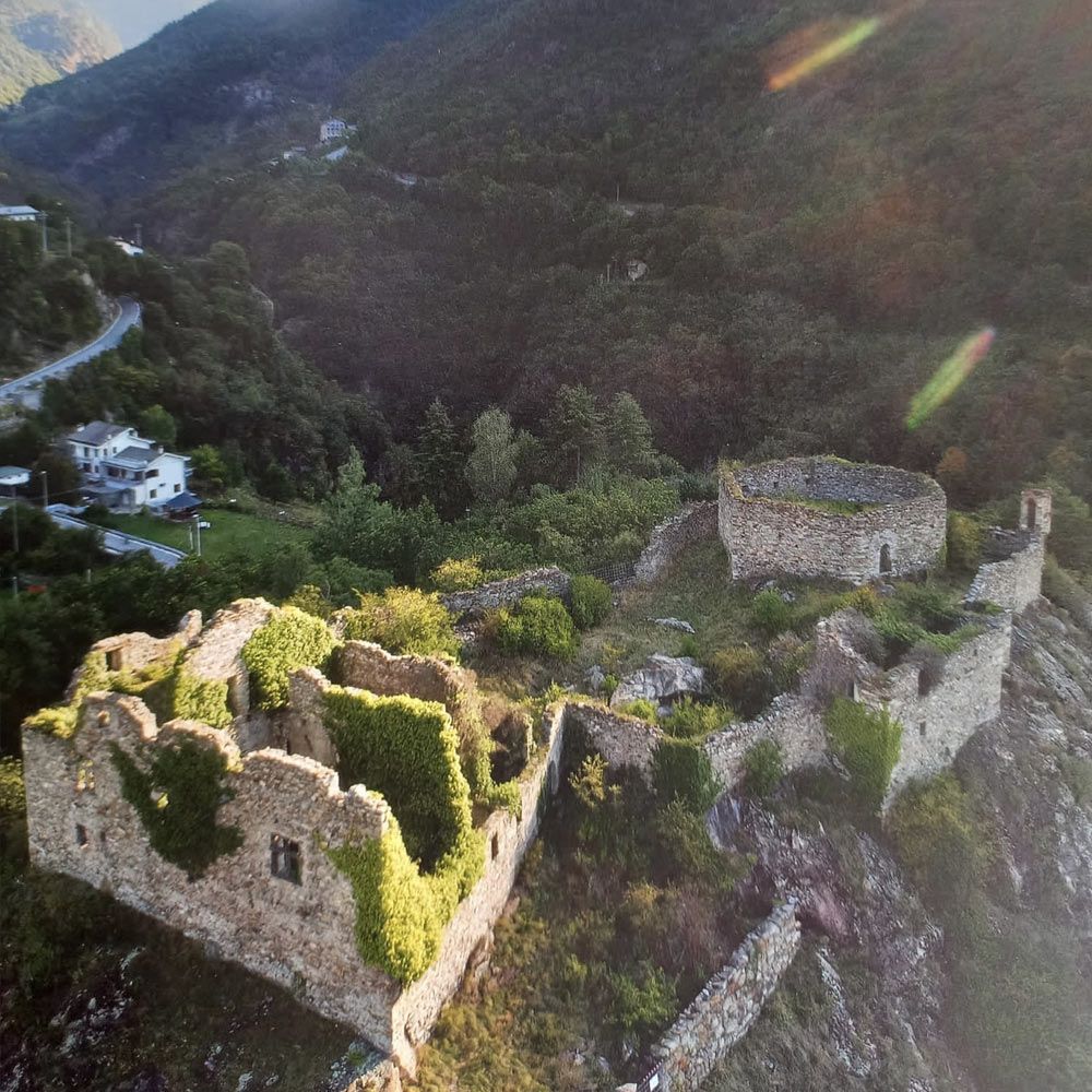 Le Chateaux de Pont-Saint-Martin en Vallée d'Aoste