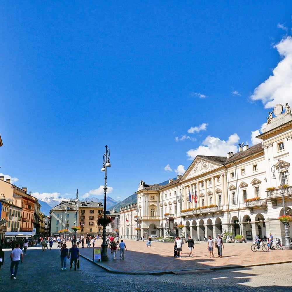 Piazza Chanoux ad Aosta